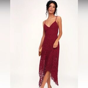 Lulu’s burgundy lace midi dress
